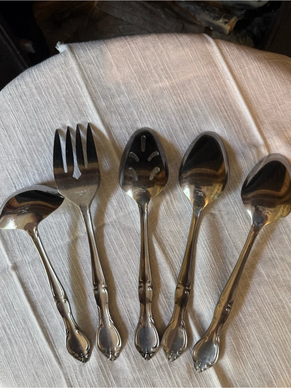 Hampton Court Japan Serving Spoon Set - Stainless Steel Elegant Pattern (Silver)